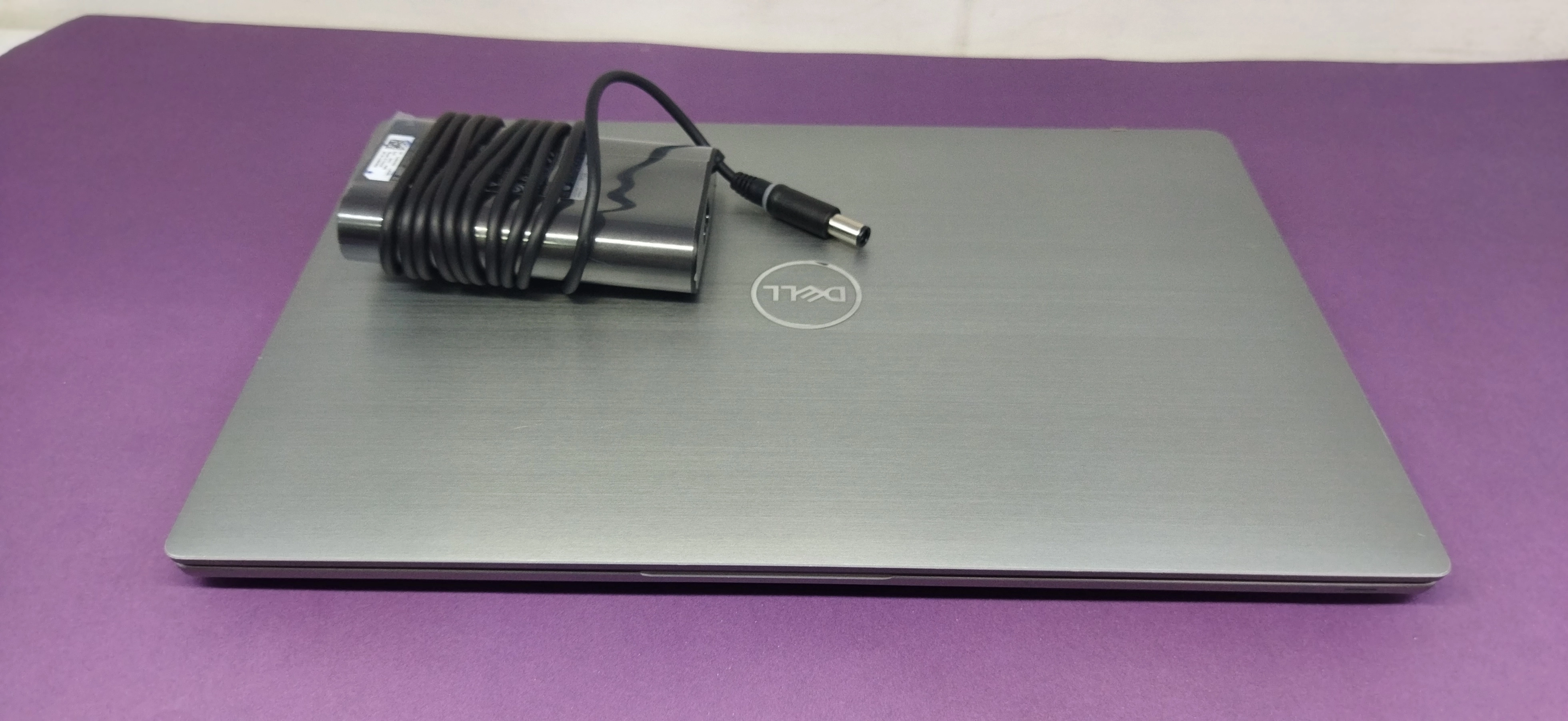 Dell Latitude 7400