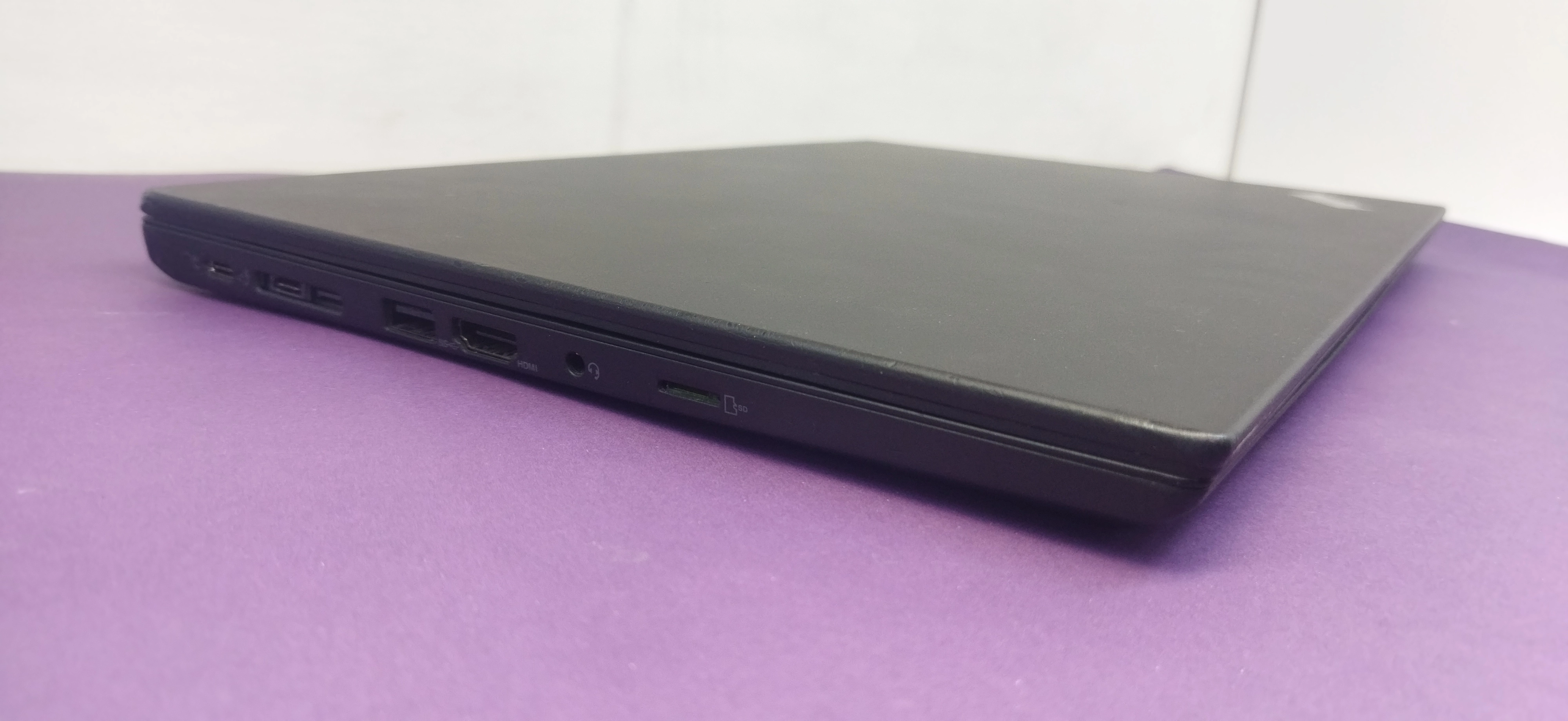 Lenovo thinkpad P43s/i7gen8U/ram16/ssd256/quadroP520(2GB)/14FHD