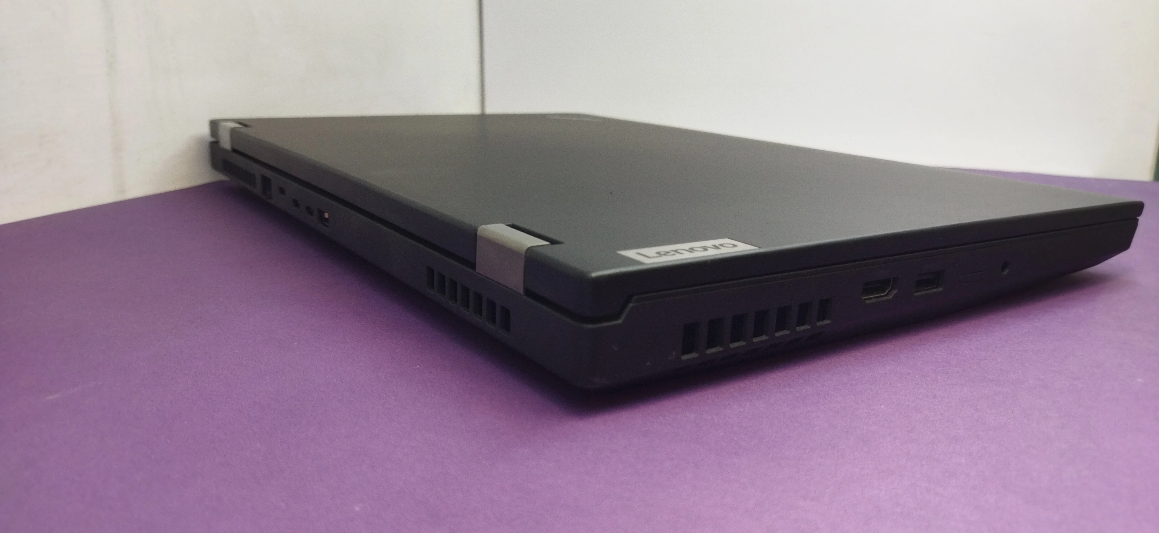 Lenovo thinkpad P15G1/i7gen10H/ram32/ssd512/quadroT1000(4GB)/15.6FHD