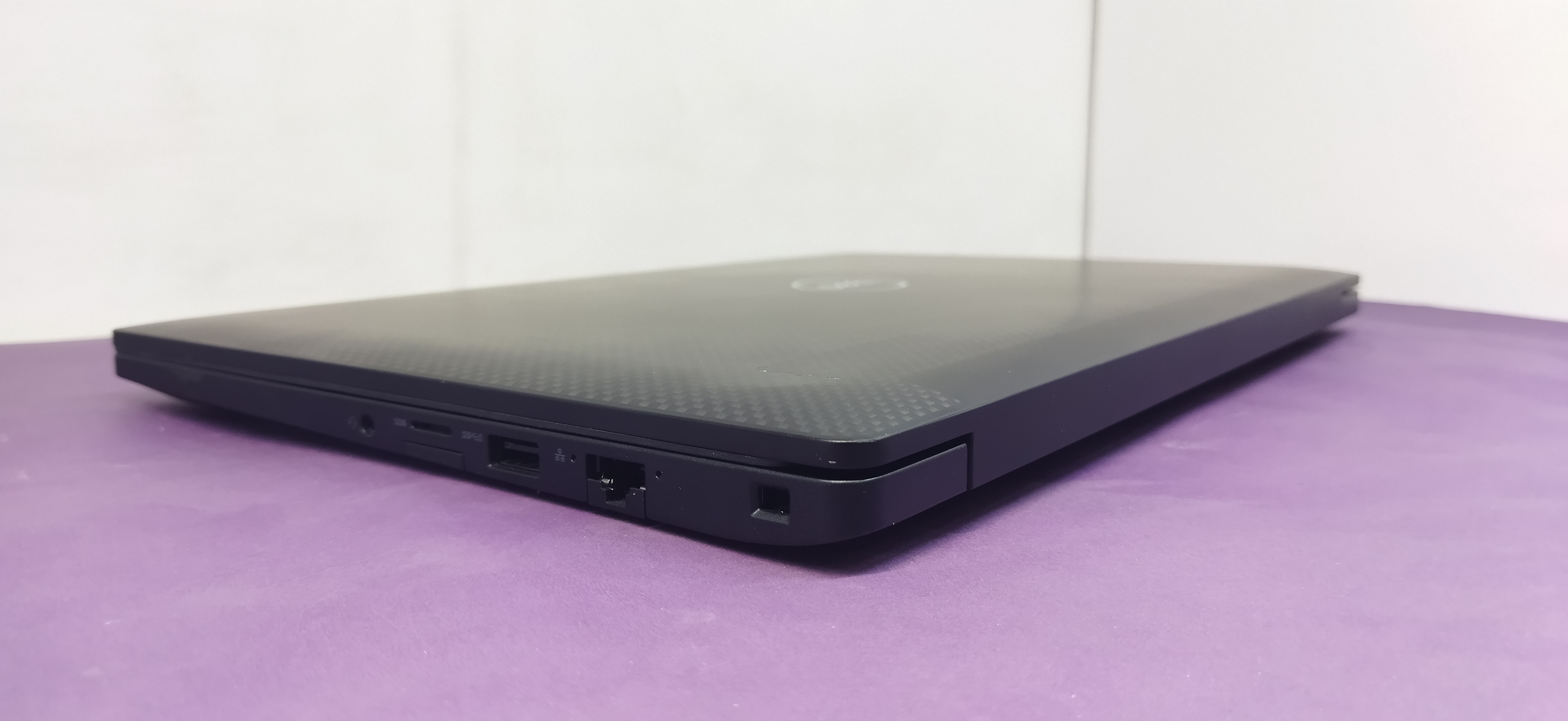 Dell Latitude 7490/i5gen8U/ram8/ssd256/onboard/14FHD