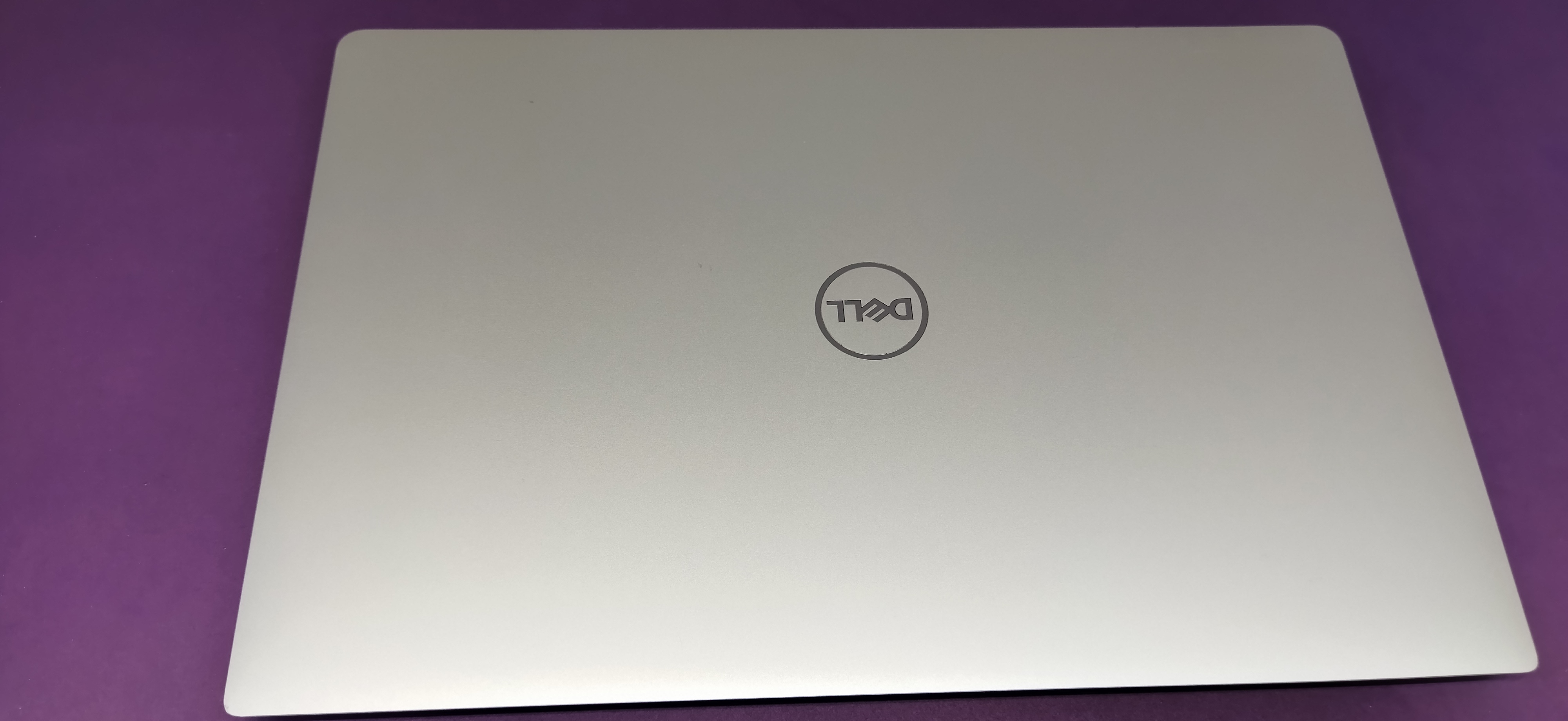 Dell XPS 13 9370/i7gen8U/ram8/ssd256/onboard/13.3 4K Touch