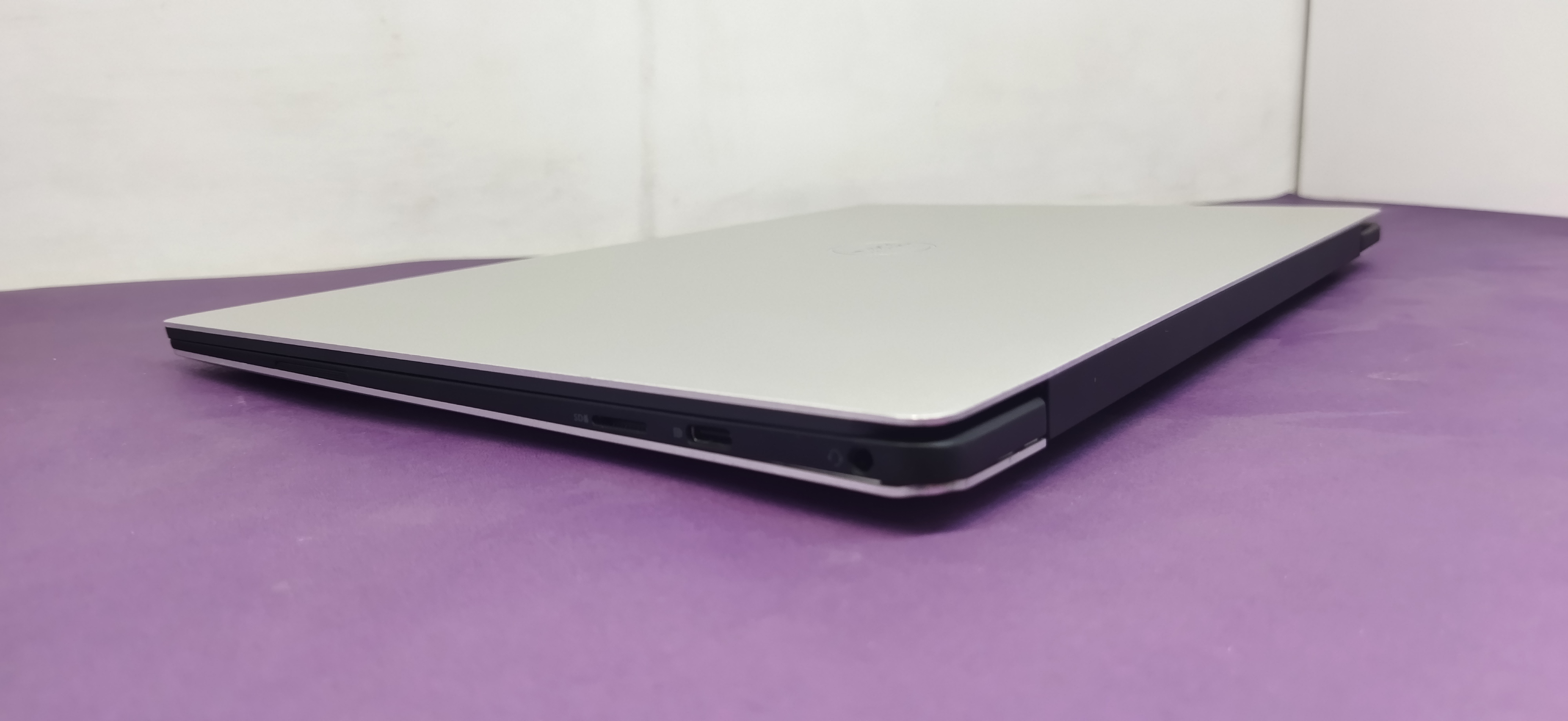 Dell XPS 13 9370/i7gen8U/ram8/ssd256/onboard/13.3 4K Touch