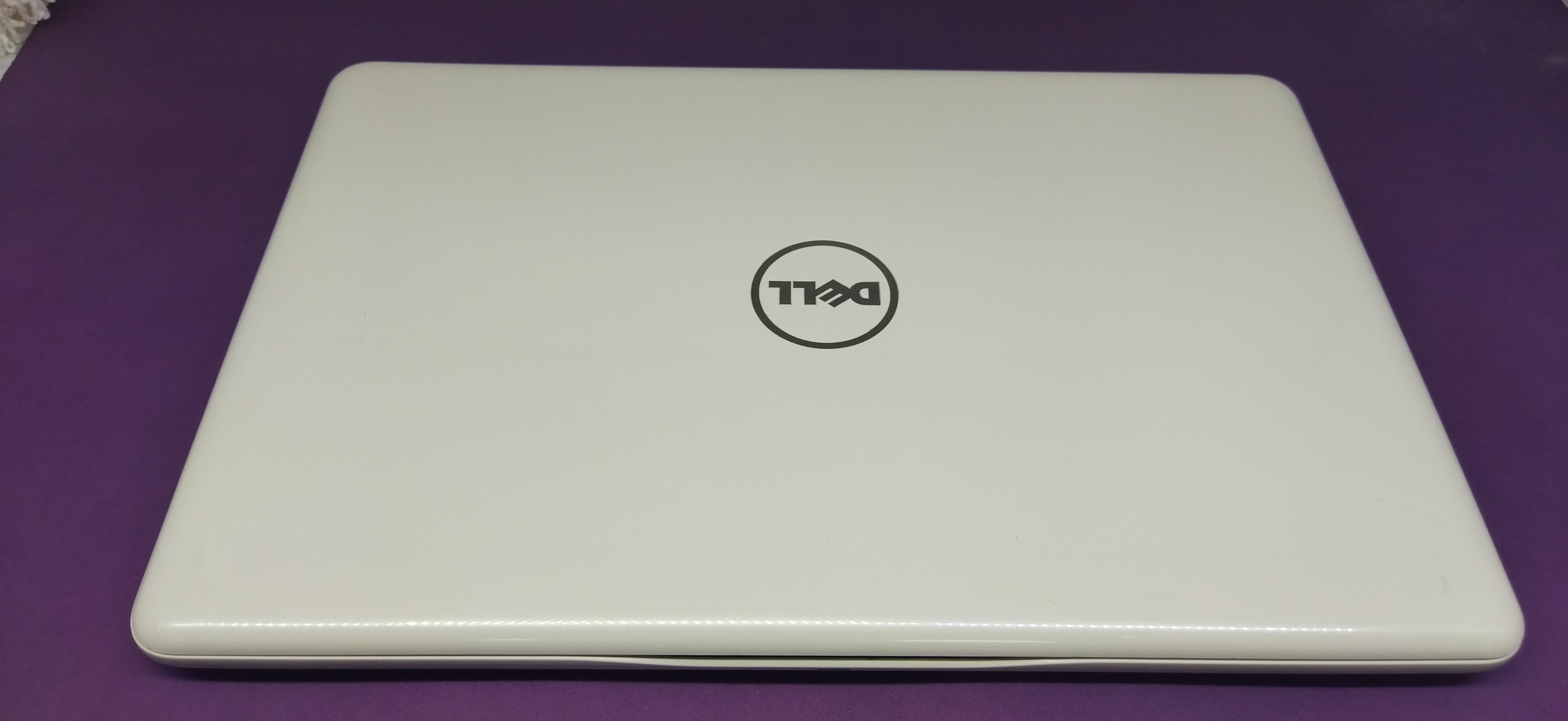 Dell Latitude Vostro/i5gen7U/ram16/ssd300/AMD R7M445(4GB)/15.6FHD