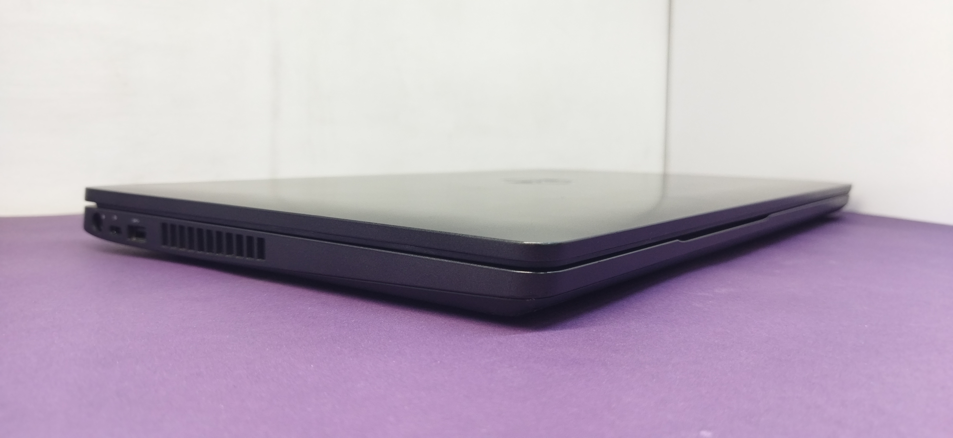 Dell Latitude 5500/i7gen8U/ram16/ssd512/onboard/15.6FHD